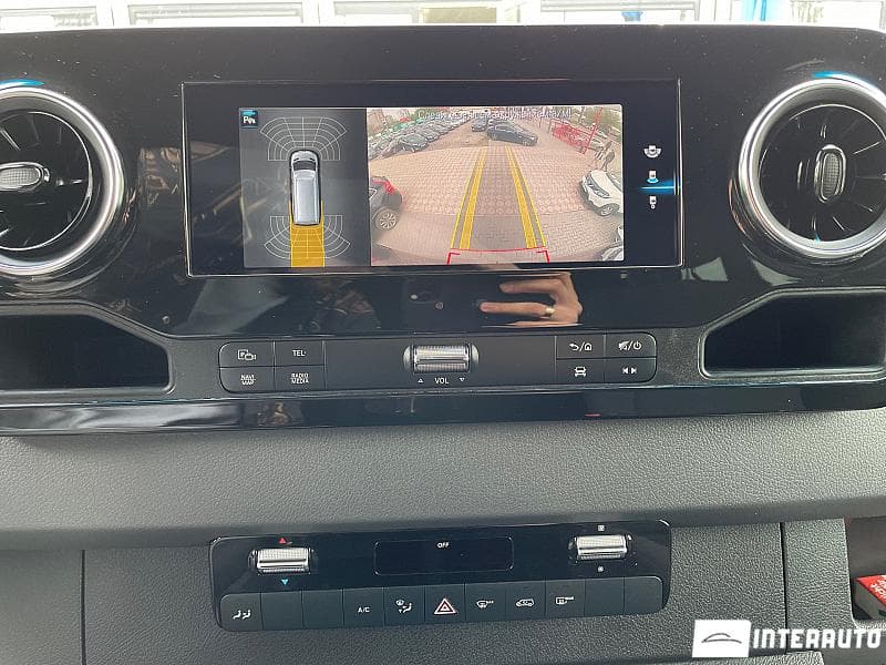 2018 Mercedes Sprinter — Miniatură 12