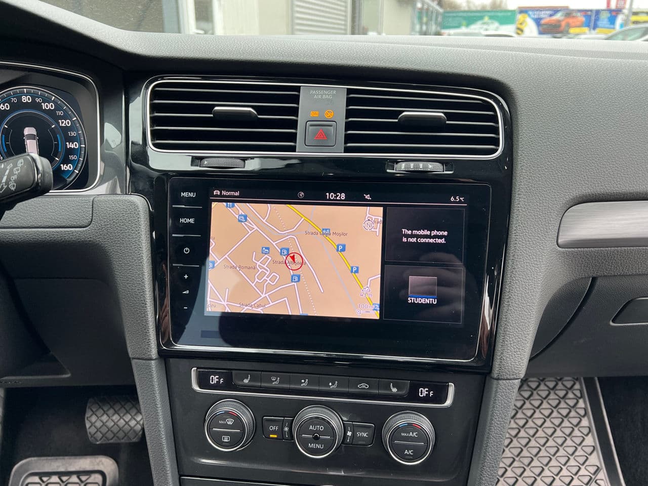 Volkswagen e-Golf 2020 — Миниатюра 11