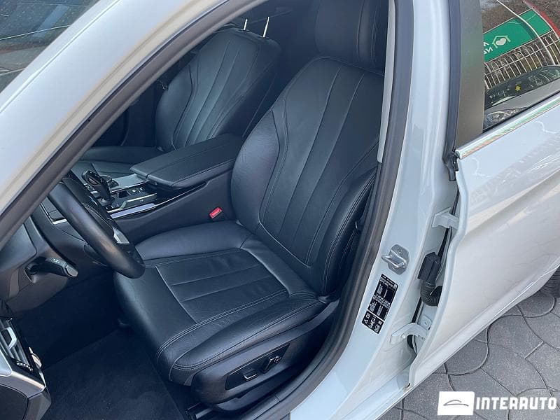 2019 BMW 520 — Miniatură 15
