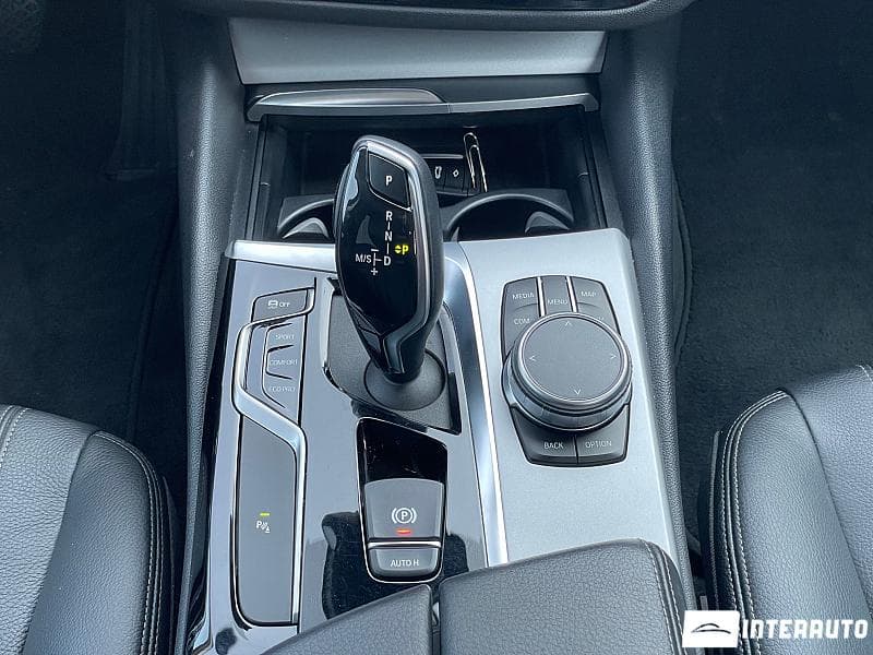 2019 BMW 520 — Miniatură 13