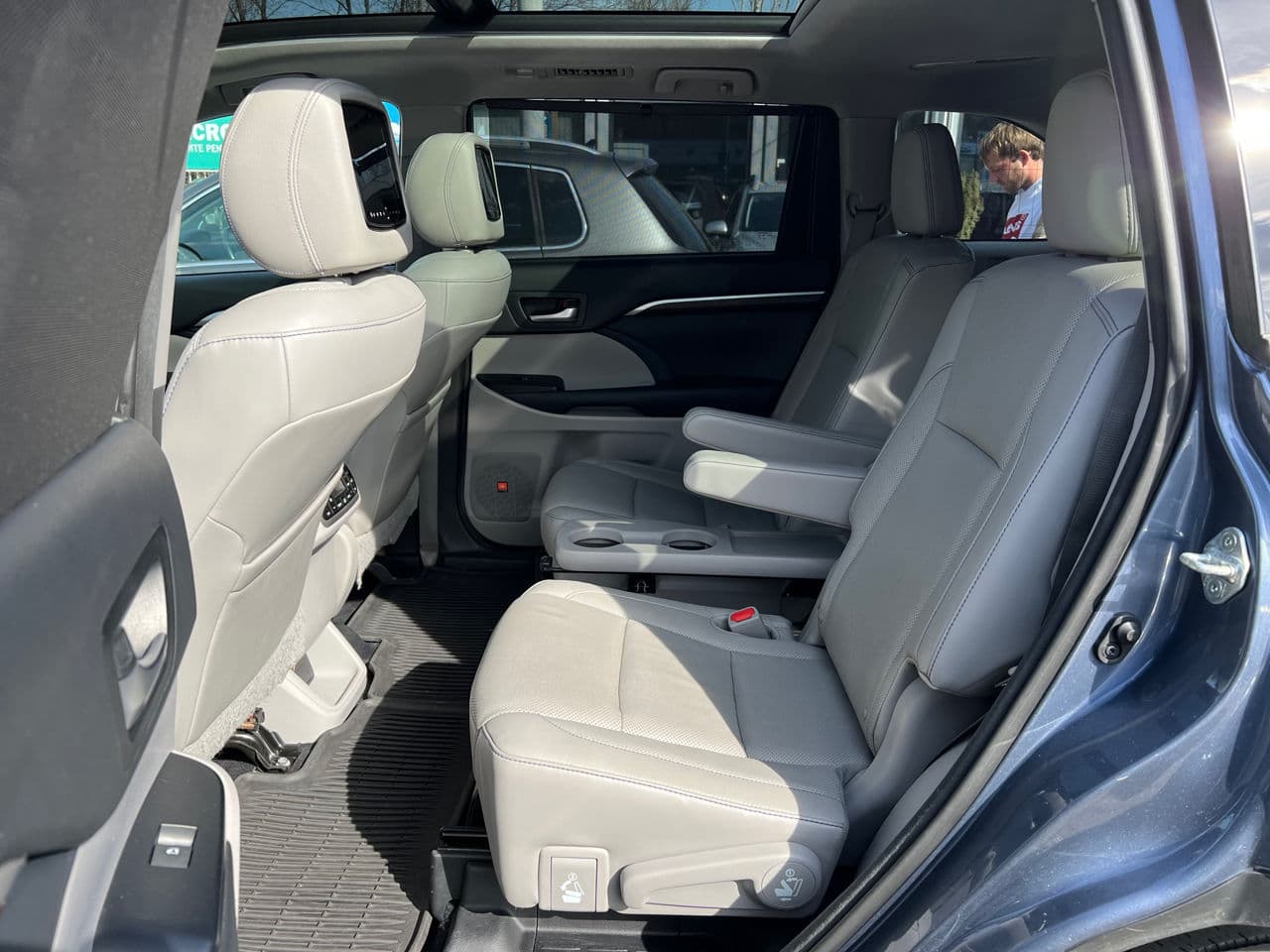 Toyota Highlander 2014 — Миниатюра 20