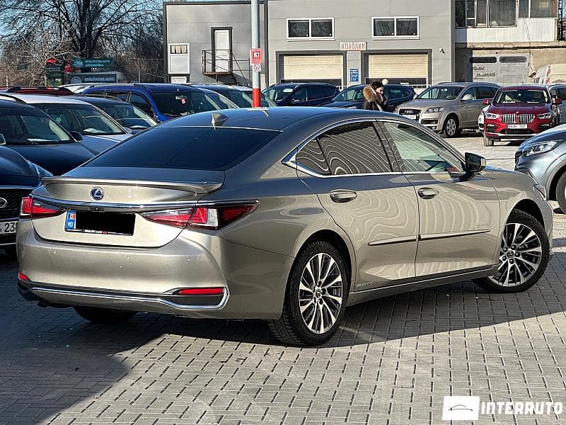 2021 Lexus ES 300h — Miniatură 4