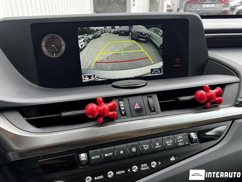 2021 Lexus ES 300h — Miniatură 10
