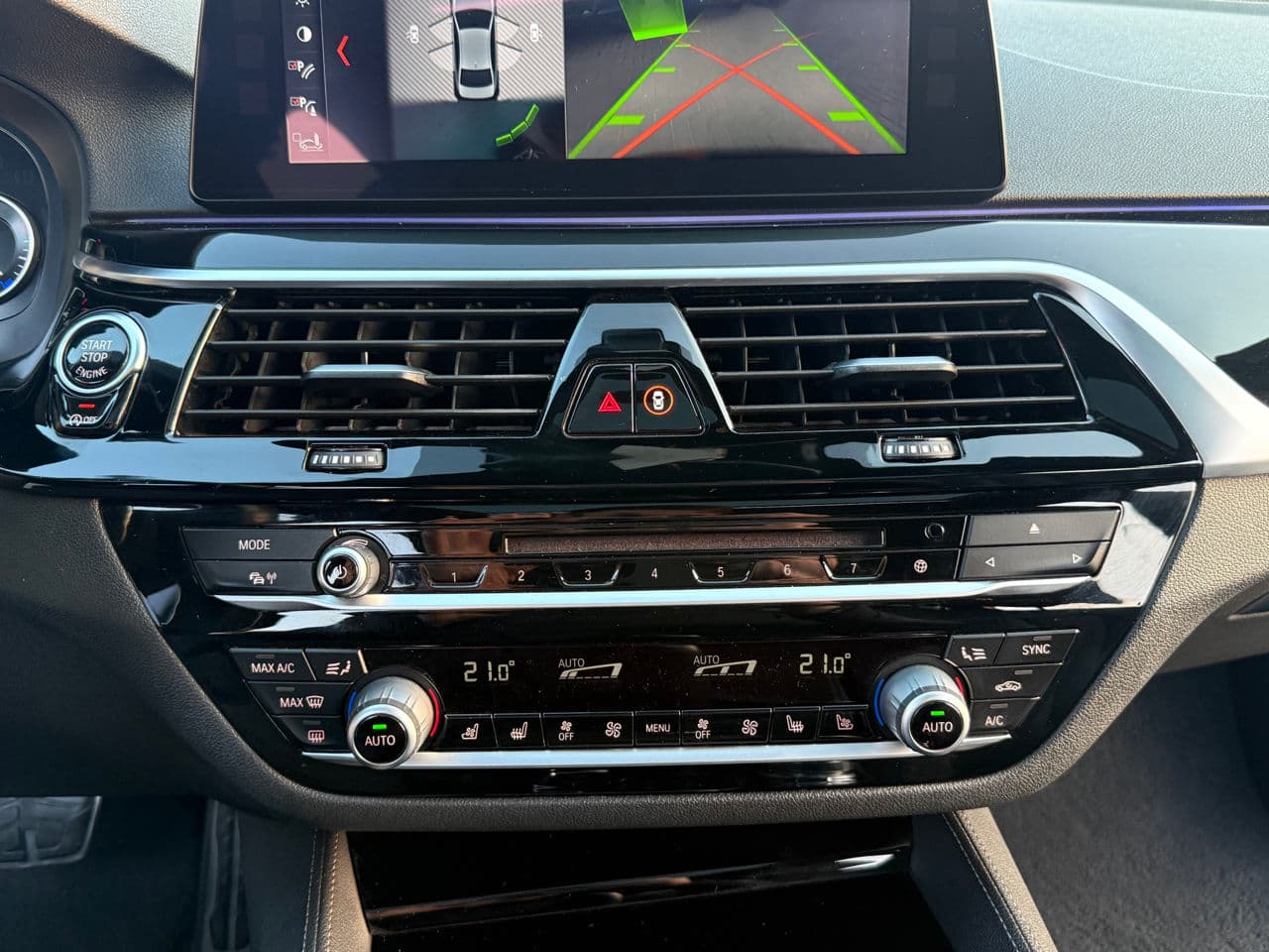 BMW 520 2018 — Миниатюра 10