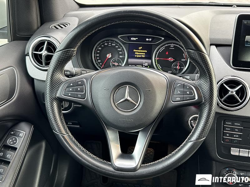 Mercedes B 250E 2015 — Миниатюра 10