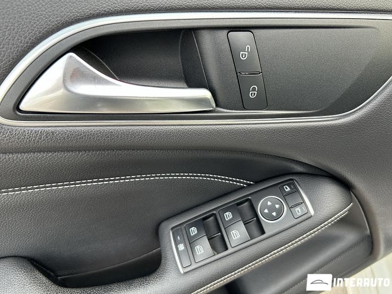 Mercedes B 250E 2015 — Миниатюра 6