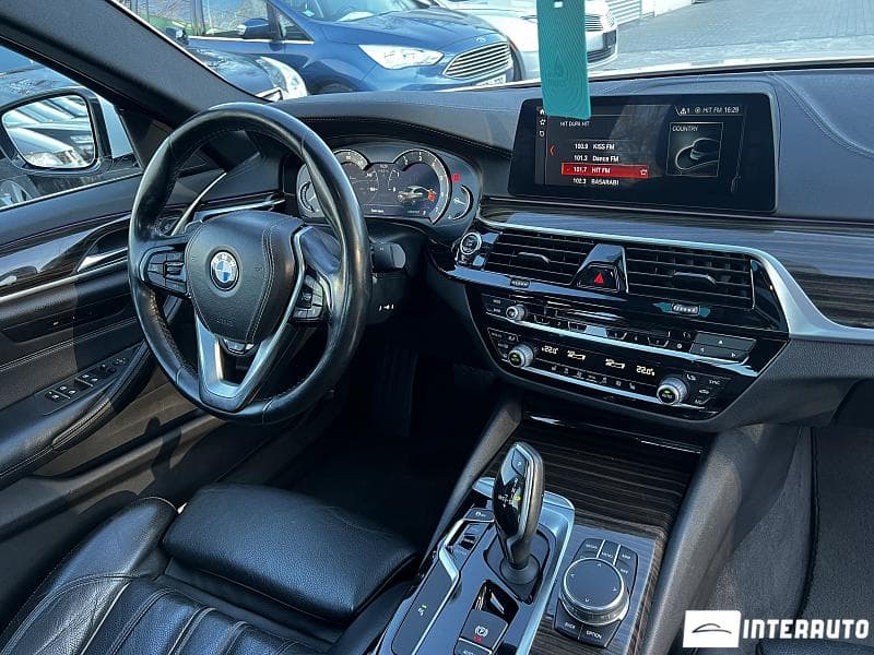2017 BMW 530 — Miniatură 17