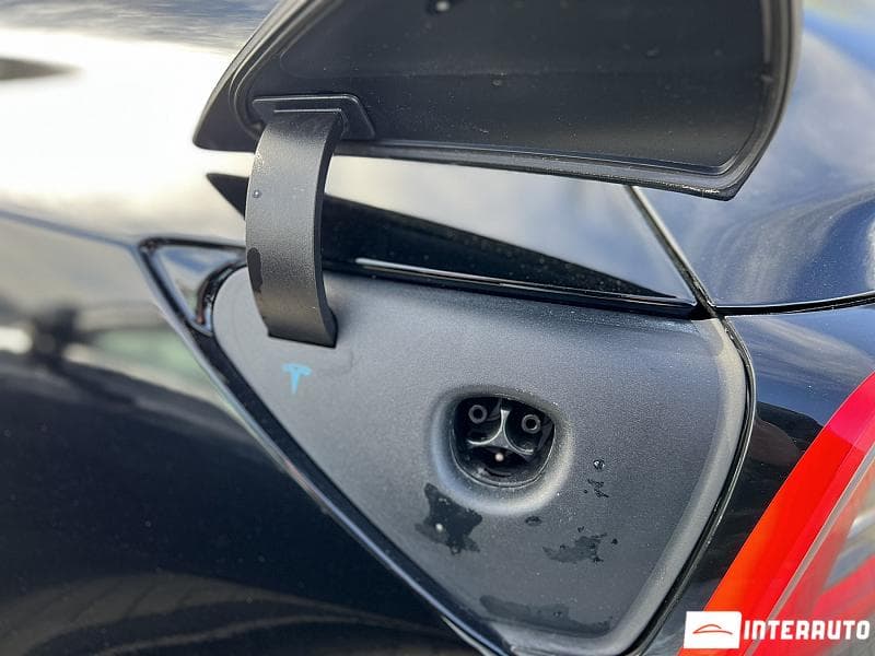 Tesla Model 3 2019 — Миниатюра 8