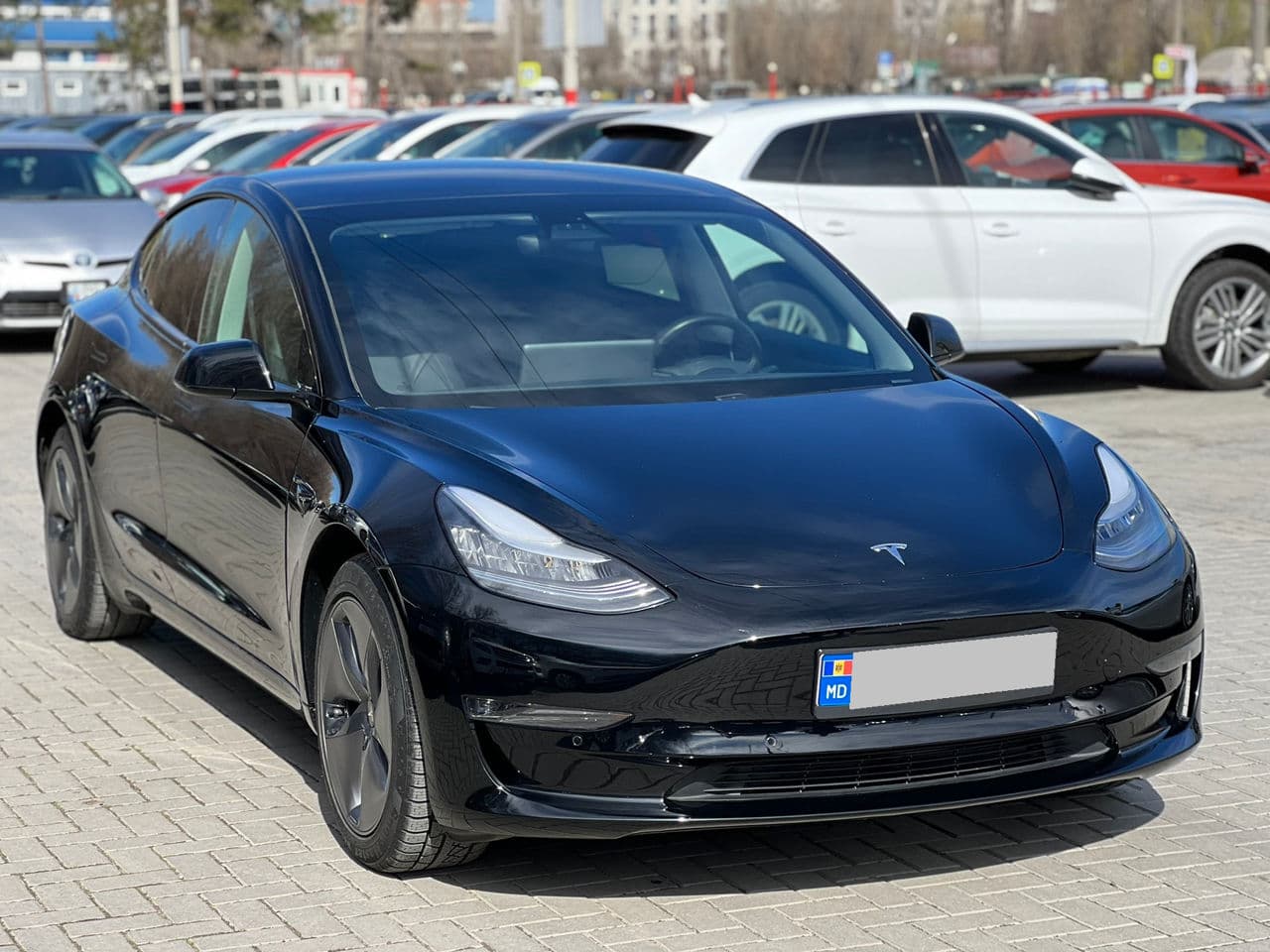 Tesla Model 3 2019 — Миниатюра 2