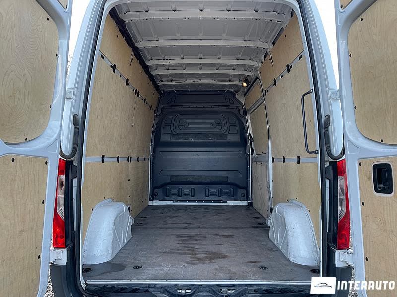 2018 Mercedes Sprinter — Miniatură 18