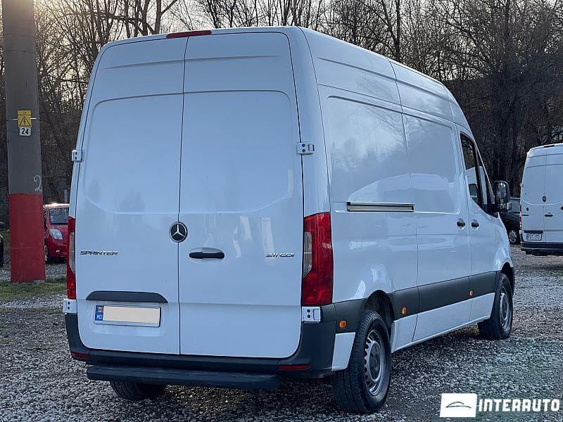 2018 Mercedes Sprinter — Miniatură 2