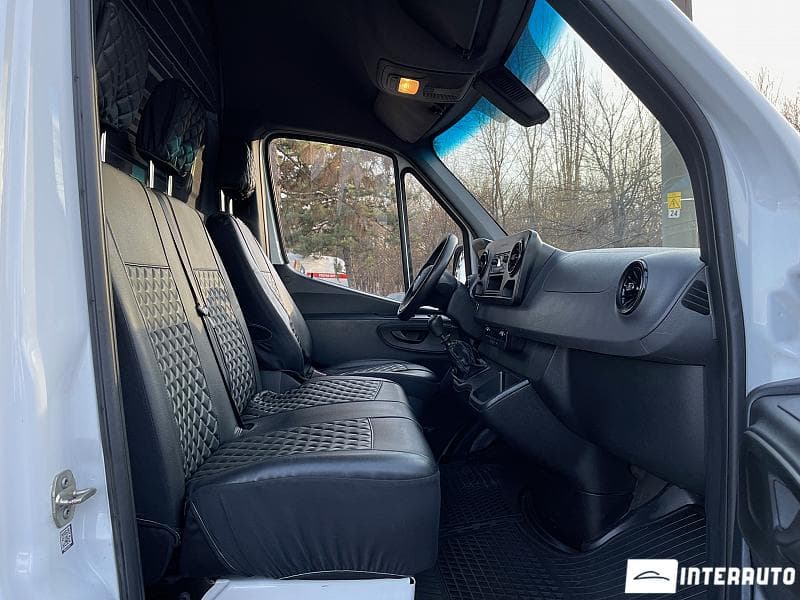 2018 Mercedes Sprinter — Miniatură 17