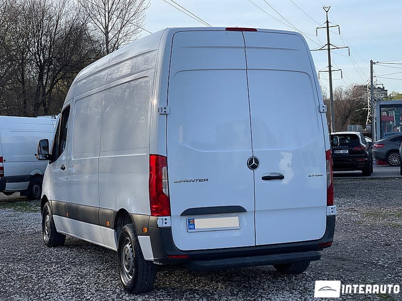 2018 Mercedes Sprinter — Miniatură 4