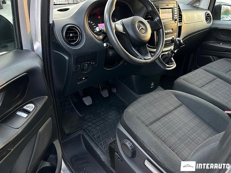 2015 Mercedes Vito — Miniatură 5