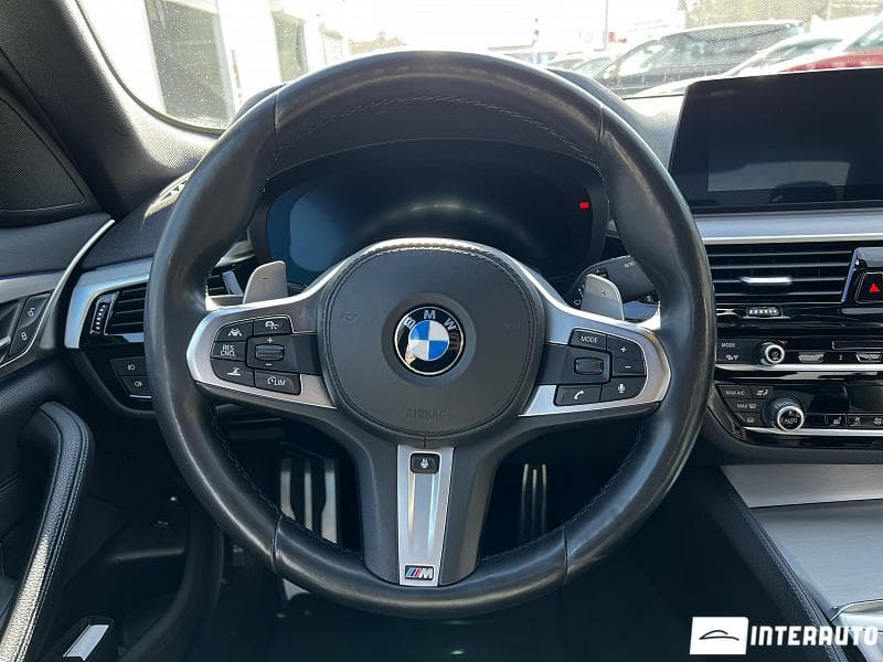 2019 BMW 530e — Miniatură 8