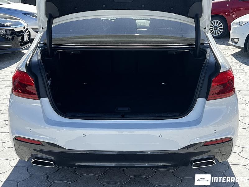2019 BMW 530e — Miniatură 18