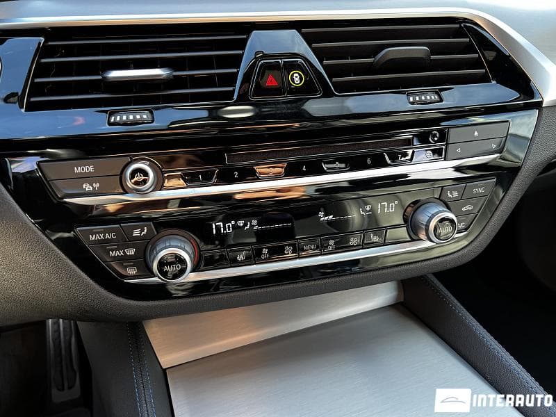 2019 BMW 530e — Miniatură 11