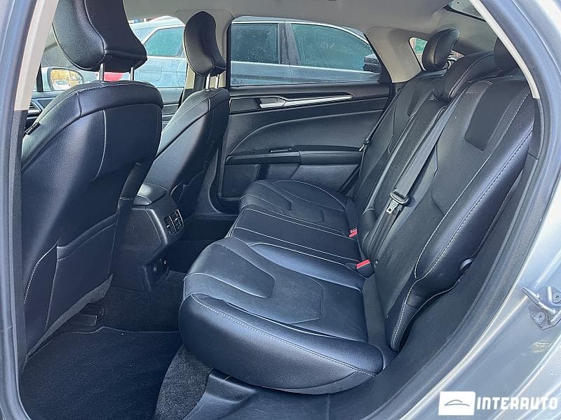 2018 Ford Fusion — Miniatură 18