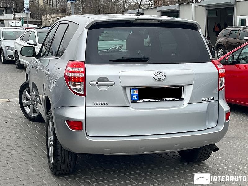 2011 Toyota Rav-4 — Miniatură 4
