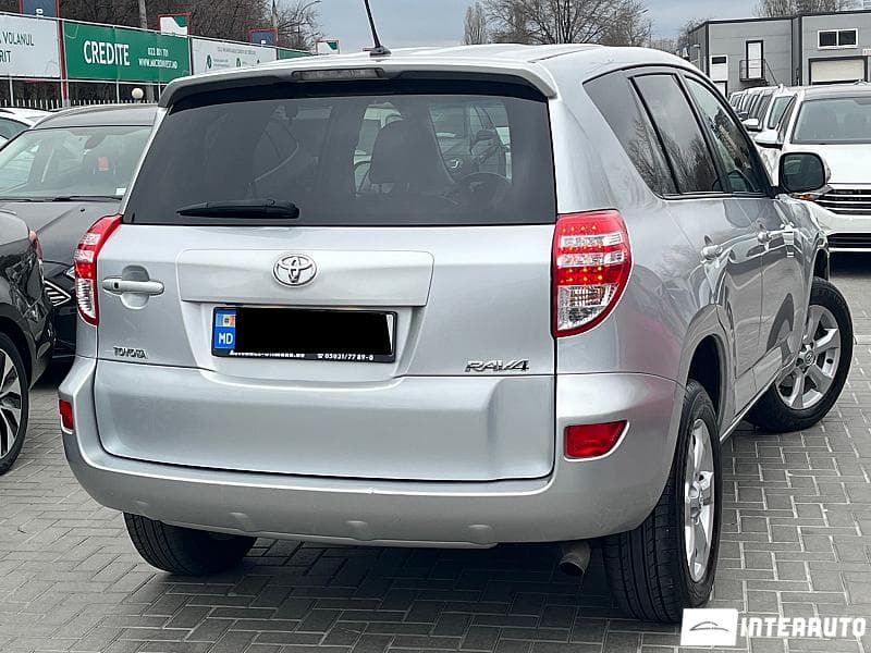 2011 Toyota Rav-4 — Miniatură 3