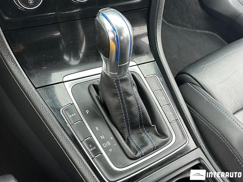 Volkswagen Golf GTE 2014 — Миниатюра 10