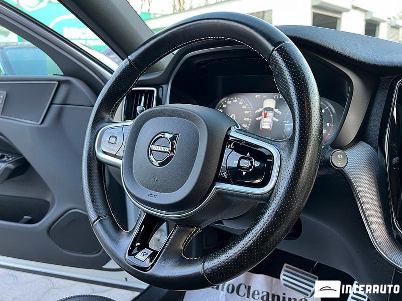 2018 Volvo XC 60 — Miniatură 8