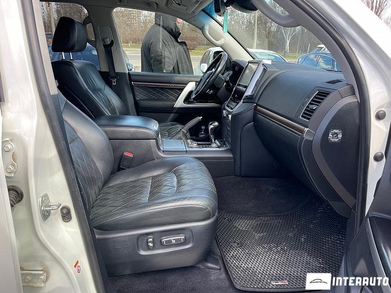 2016 Toyota Land Cruiser — Miniatură 13