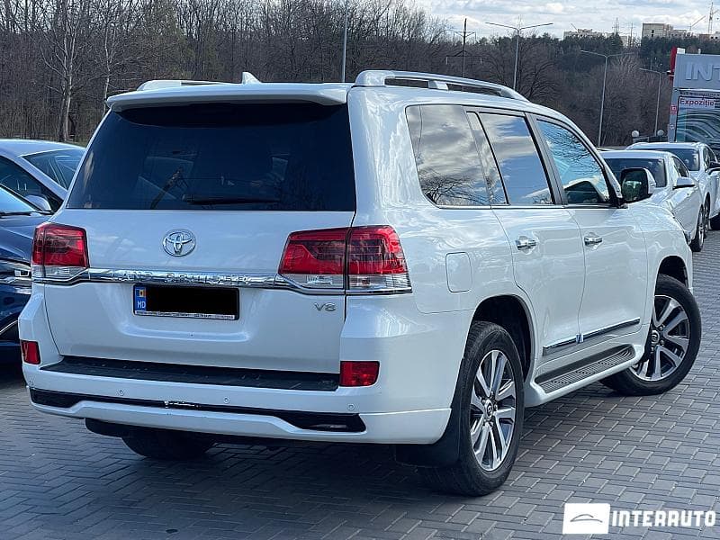 2016 Toyota Land Cruiser — Miniatură 4