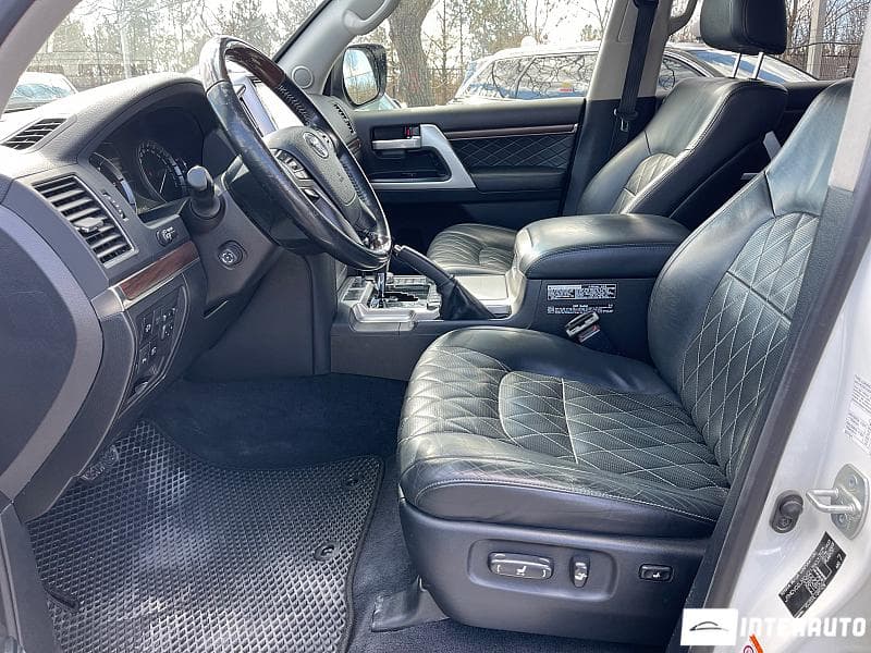 2016 Toyota Land Cruiser — Miniatură 12