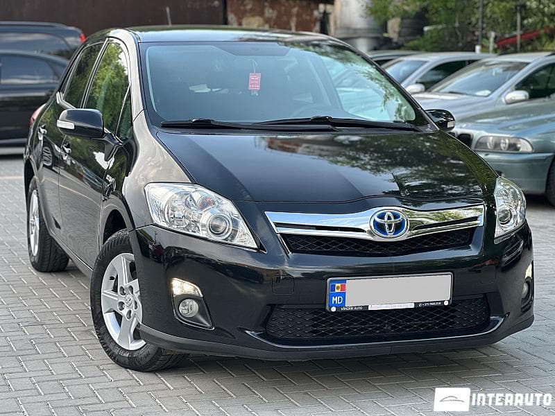 2011 Toyota Auris — Miniatură 3