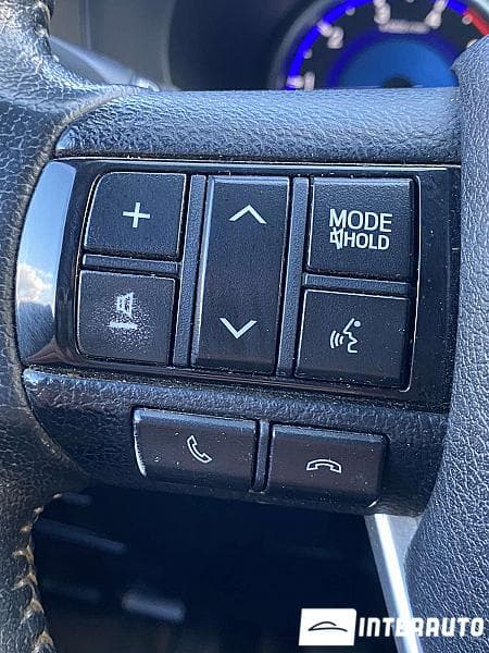2018 Toyota Hilux — Miniatură 8