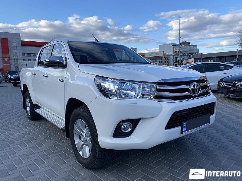 2018 Toyota Hilux — Miniatură 3