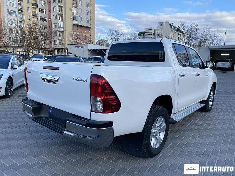 2018 Toyota Hilux — Miniatură 4
