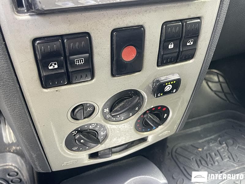Dacia Logan MCV 2010 — Миниатюра 11
