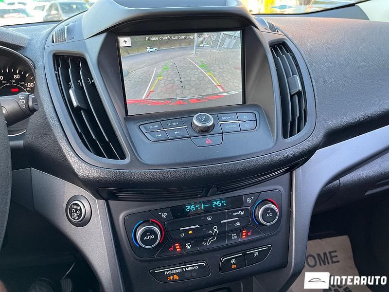 2018 Ford Escape — Miniatură 10
