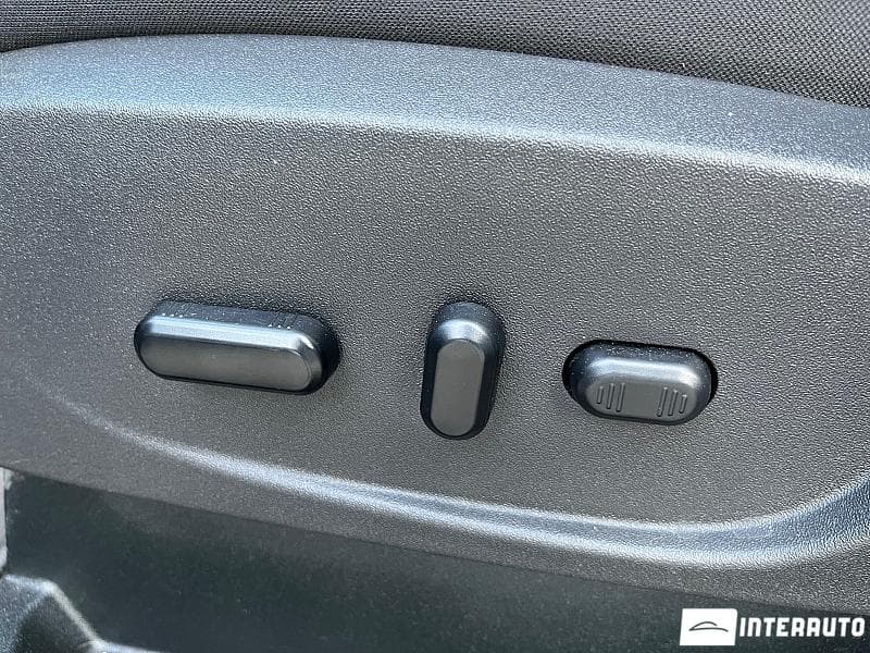 2018 Ford Escape — Miniatură 13