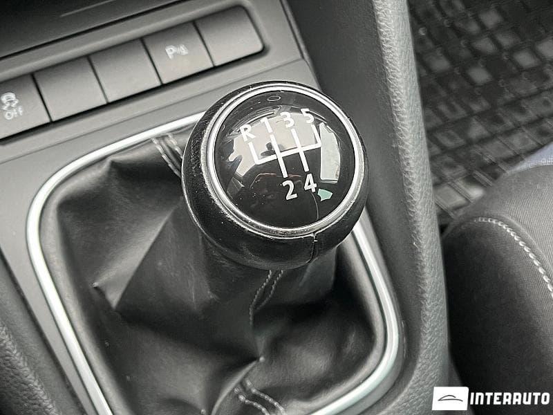 2011 Volkswagen Golf — Miniatură 12