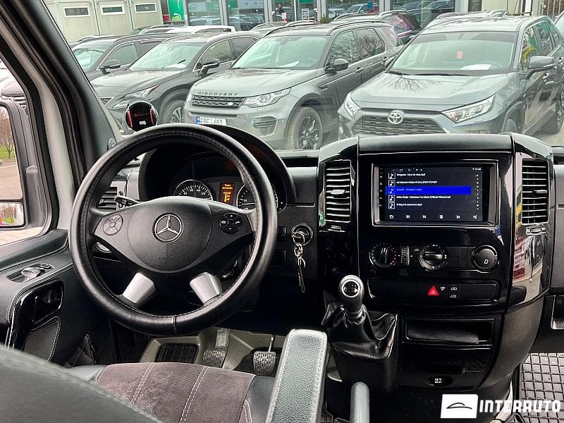 2014 Mercedes Sprinter — Miniatură 10