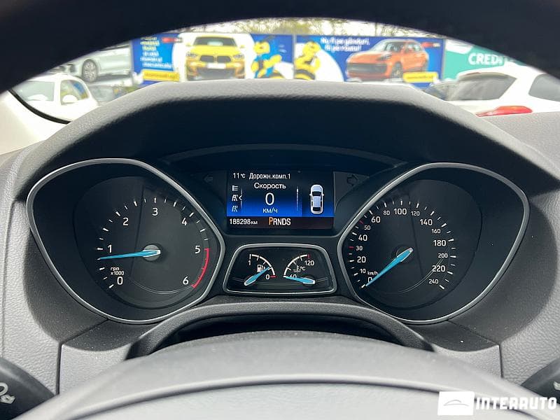 2017 Ford Focus — Miniatură 10