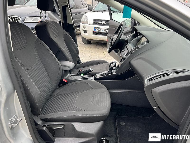 2017 Ford Focus — Miniatură 5