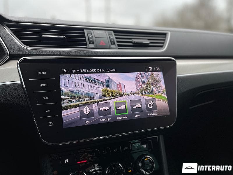 2019 Skoda Superb — Miniatură 20