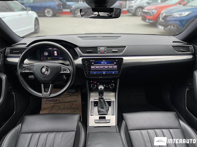 2019 Skoda Superb — Miniatură 13