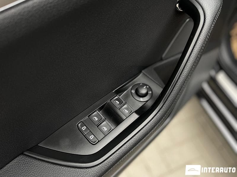 2019 Skoda Superb — Miniatură 9