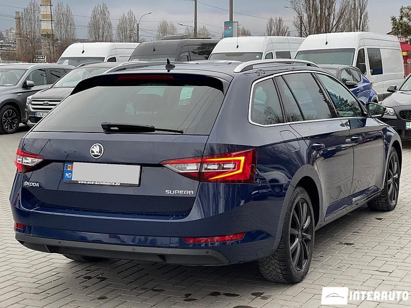 2016 Skoda Superb — Miniatură 3