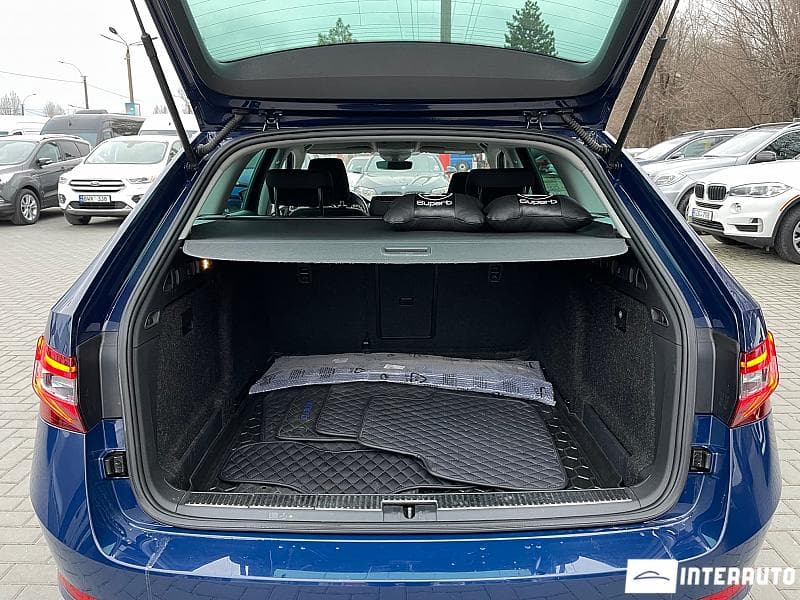 2016 Skoda Superb — Miniatură 25