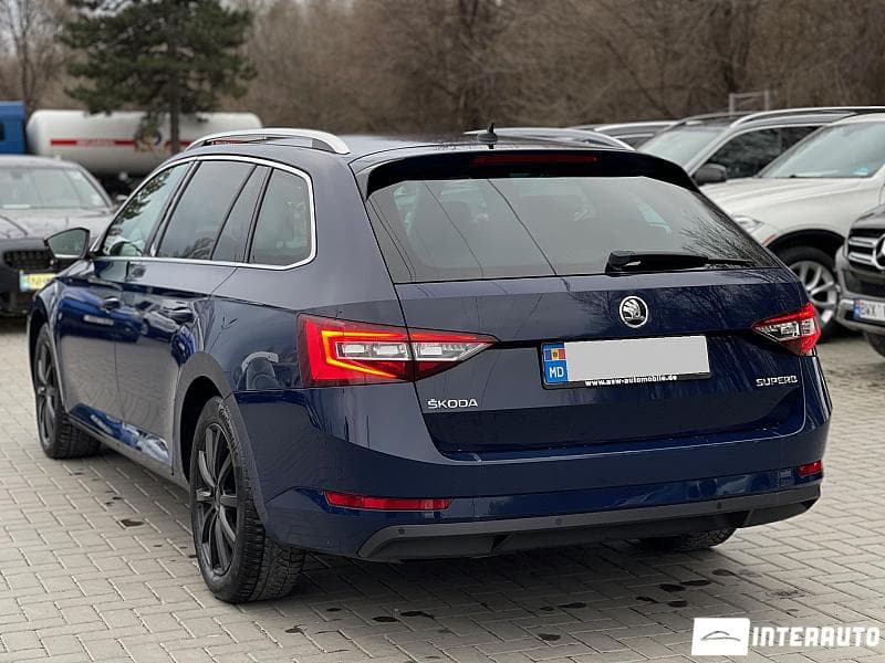 2016 Skoda Superb — Miniatură 4