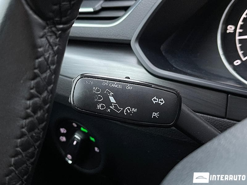 2016 Skoda Superb — Miniatură 10