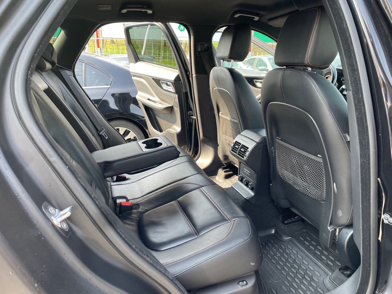 Jaguar F-Pace 2016 — Миниатюра 19