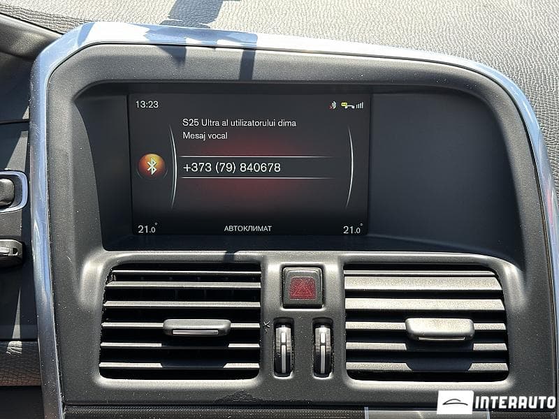 Volvo XC 60 2014 — Миниатюра 9