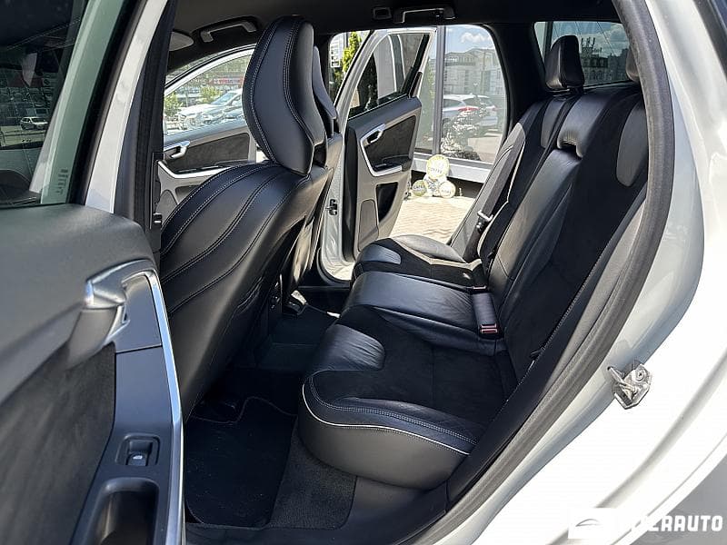 Volvo XC 60 2014 — Миниатюра 12